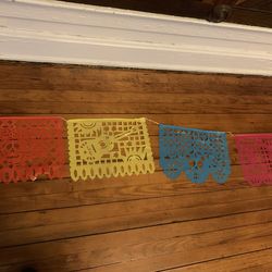 5 Sets Cinco De Mayo banners, each over 12 ft long, various designs & colors, inside/outside