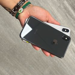 iPhone X 64GB Unlocked 