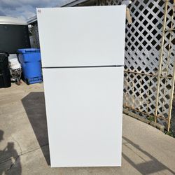 Brand New Household 28" Inch White Top-Freezer Refrigerator