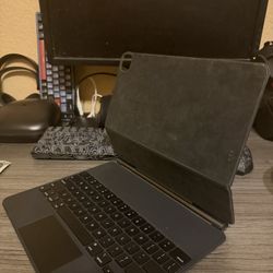 iPad 12.9-13in Magic Keyboard