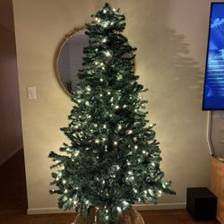 Christmas Tree - 7.5 Feet