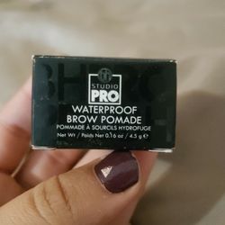 Water proof Brow Pomade