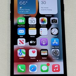 VERY NICE BLACK APPLE iPhone 7 UNLOCKED 32GB
