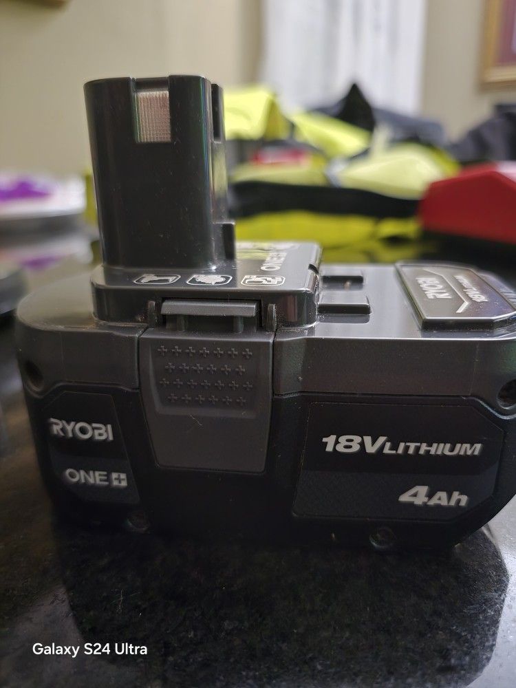 Ryobi 4AH  18V battery New.