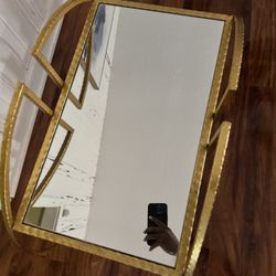 Accent table