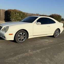 2002 Mercedes-Benz CLK-Class NO TRADES