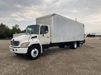 2008 Hino 268 Box Truck