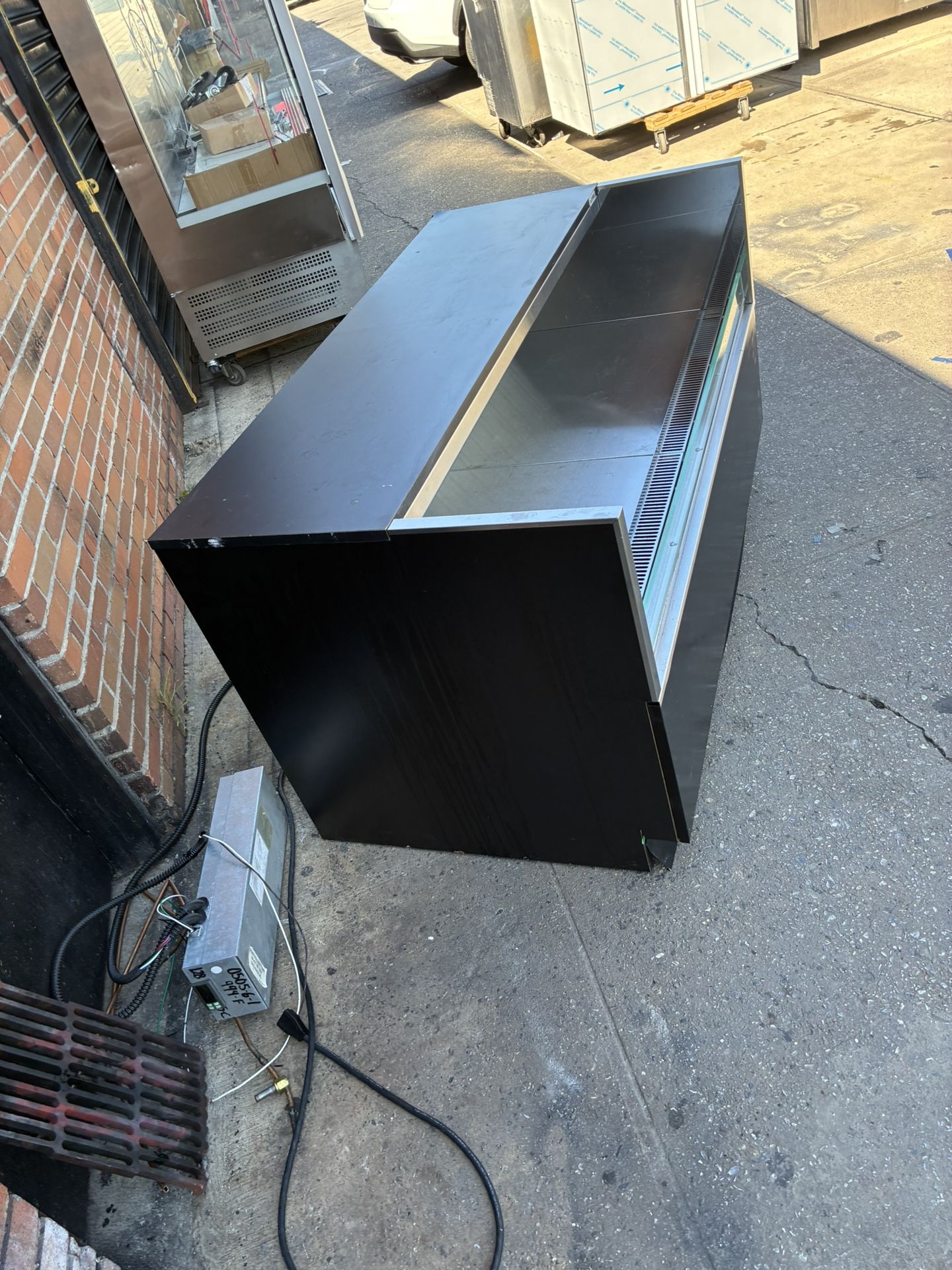 5 ft open refrigerator garb and go under the counter