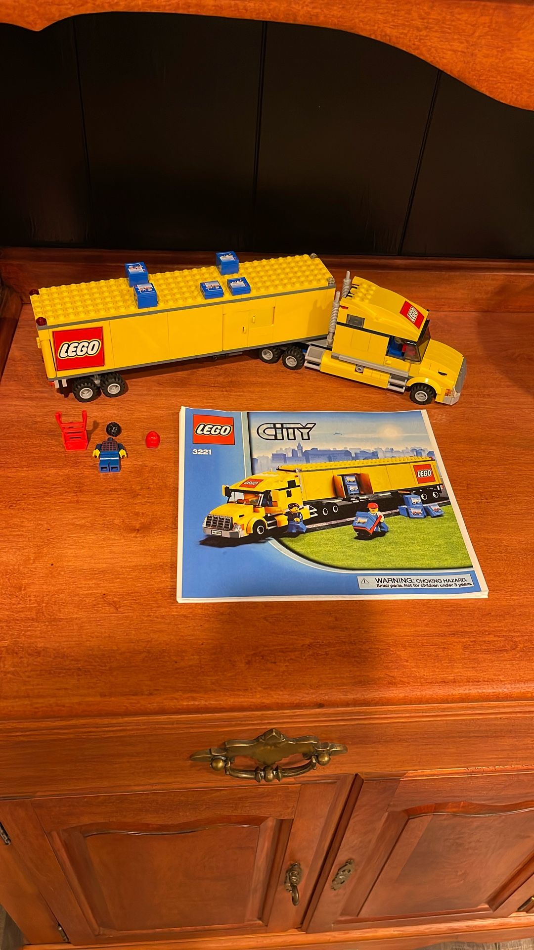Lego 3221 Yellow Truck