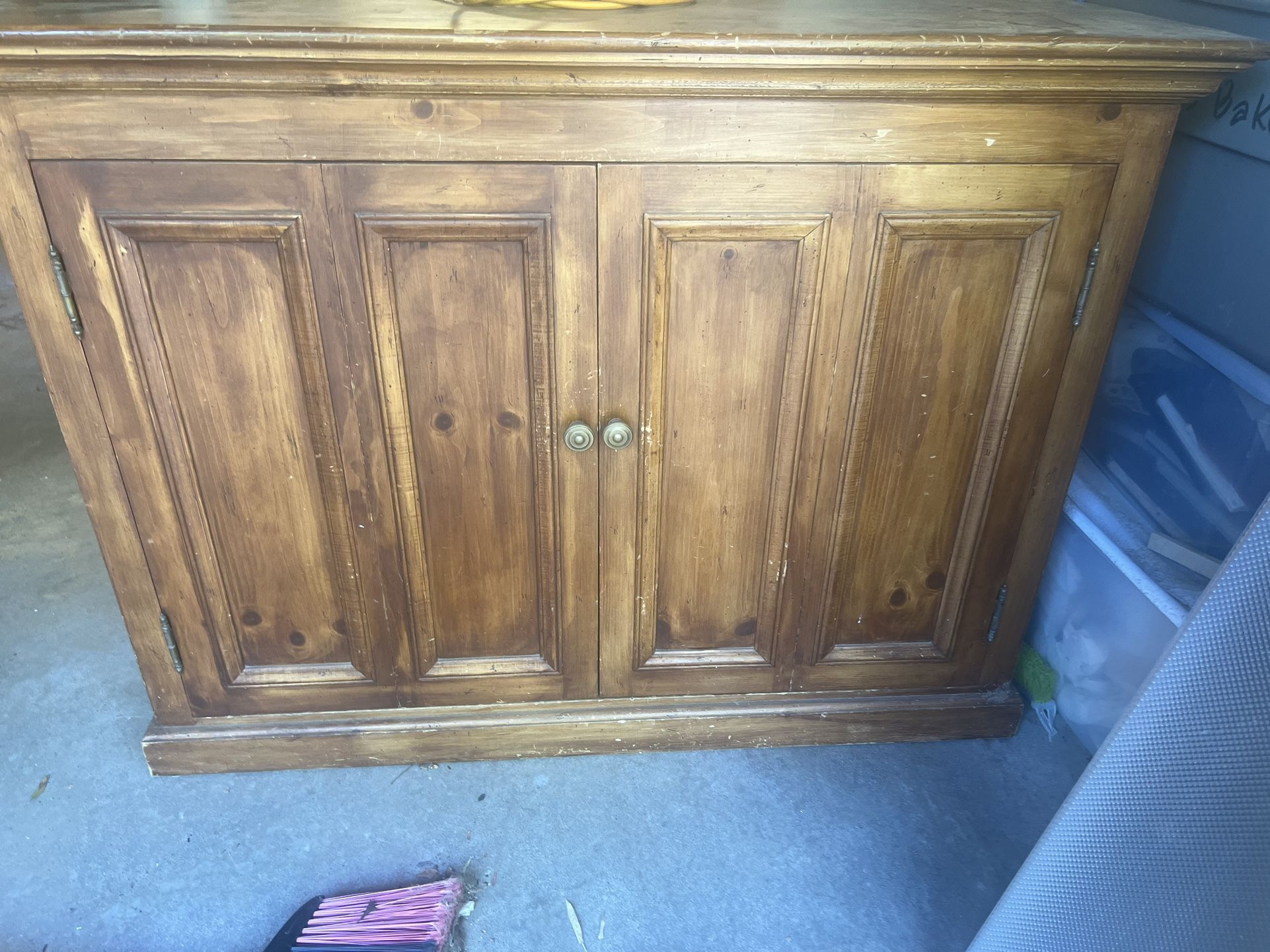 Free Hutch for Sale in Sacramento, CA OfferUp