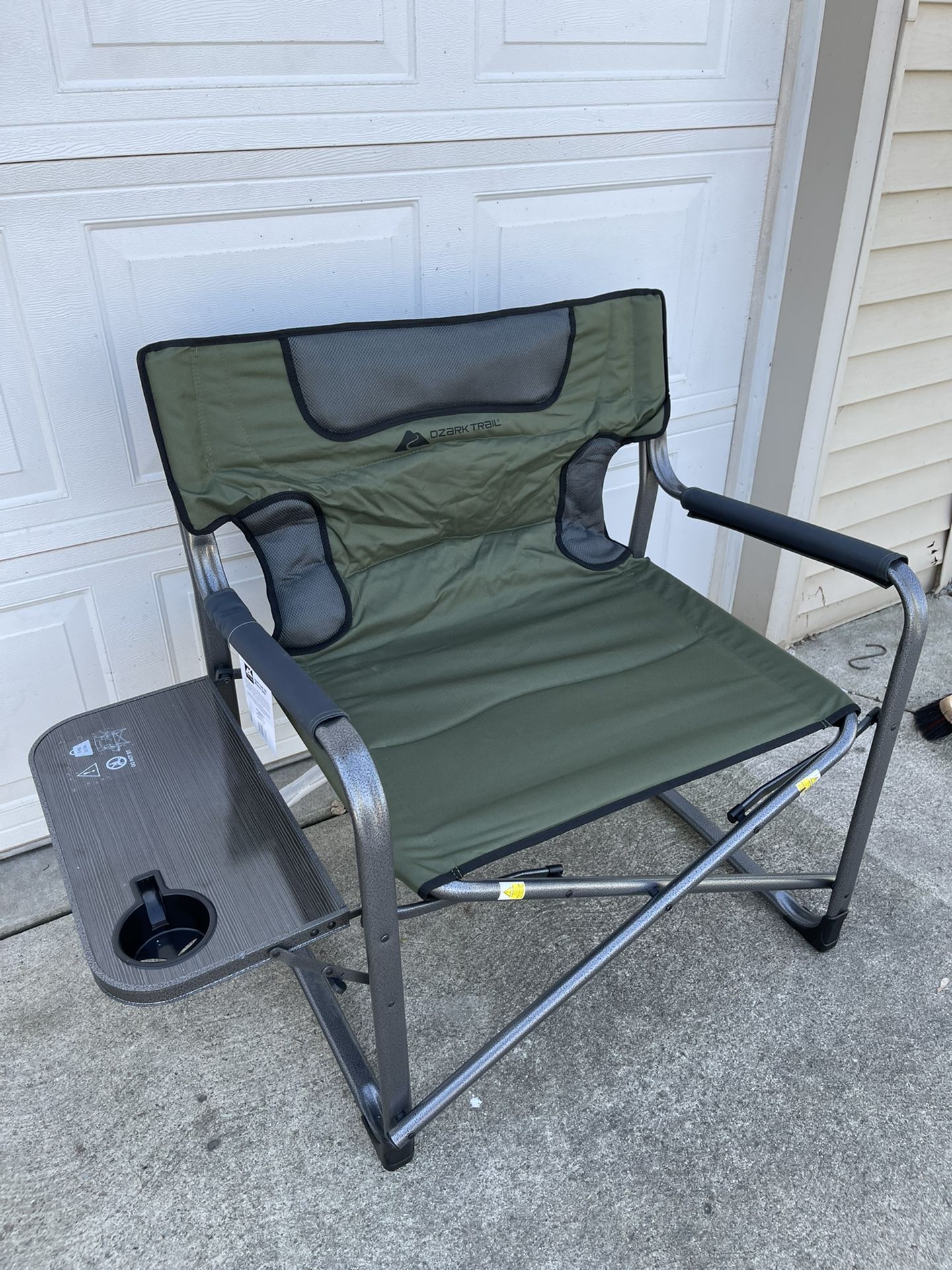 Super wide heavy duty folding camping fishing chair /porch chair with side table - New-LAST ONE