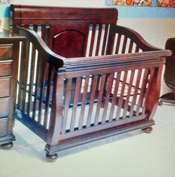 Covertible Crib