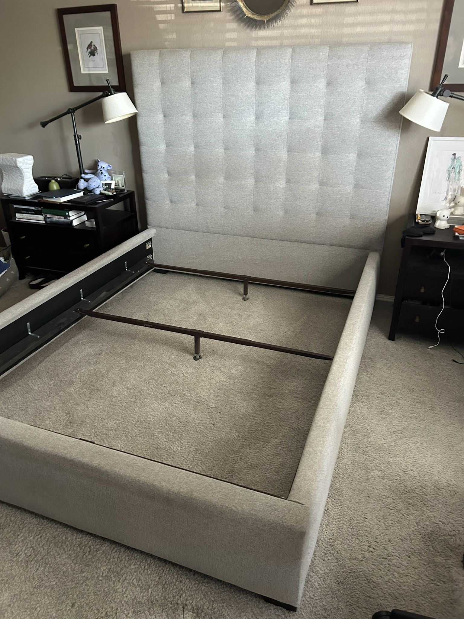 Crate & Barrel Bed 4 Sale