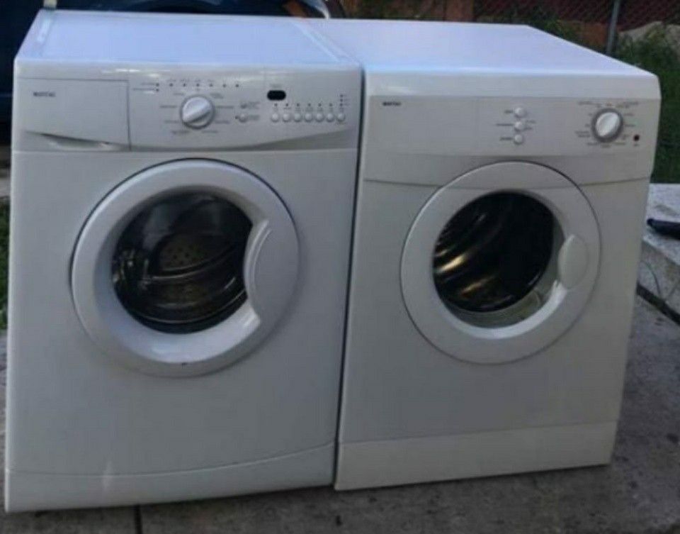 Whirlpool COMPACT "24" FRONT LOAD WASHER AND DRYER