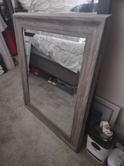 Vanity mirrors