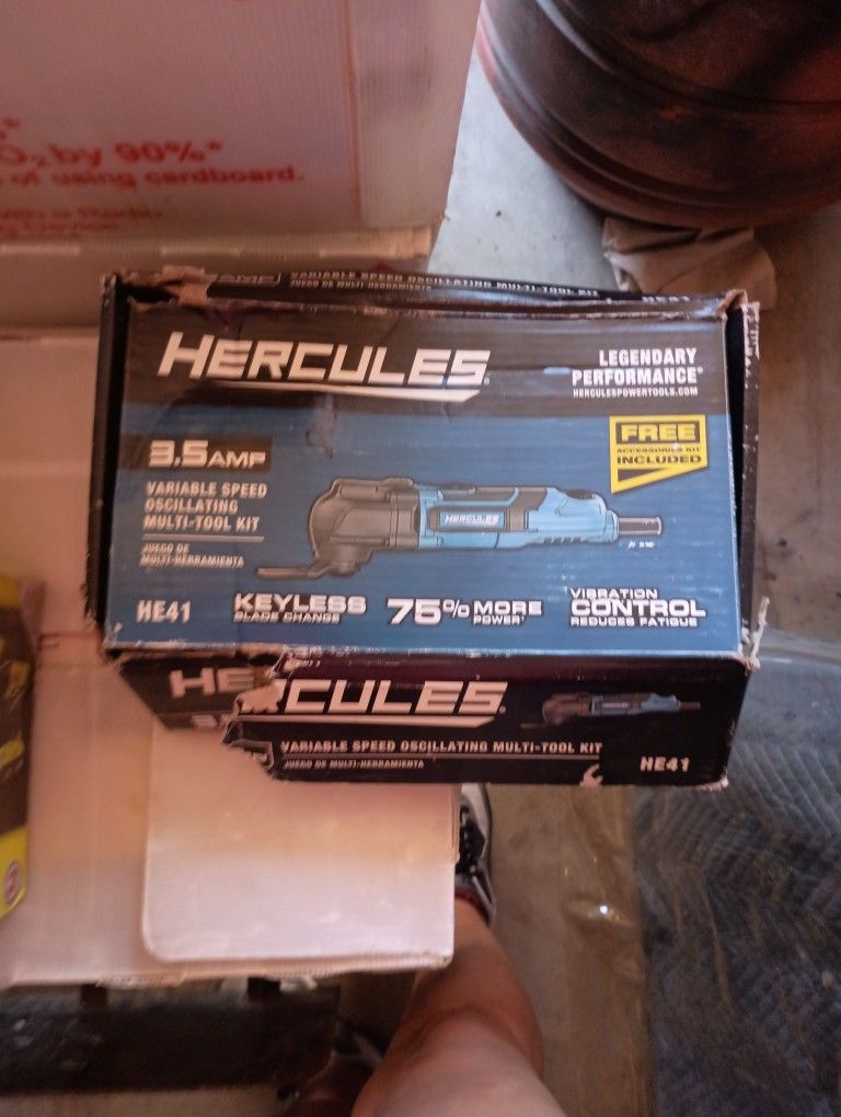 Hercules 3.5 Amp Variable Speed Oscillating Multi-tool