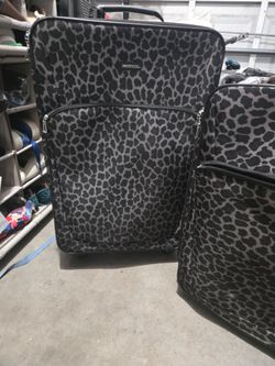 Luggage set