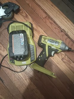 Ryobi one Impact with battery and charger