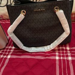MK Purse
