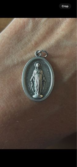 Italian Miraculous Medal pendant (no necklace)