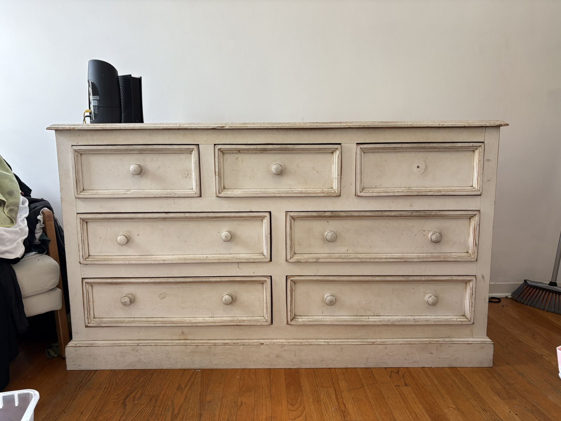 Dresser Bookshelf