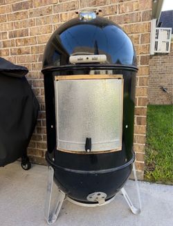 Weber Smokey Mountain 22”