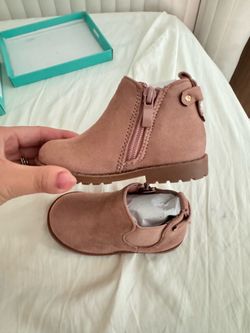 Toddler Girl Pink Suede Ankle Boots size 5