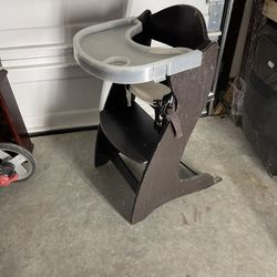 High chair 