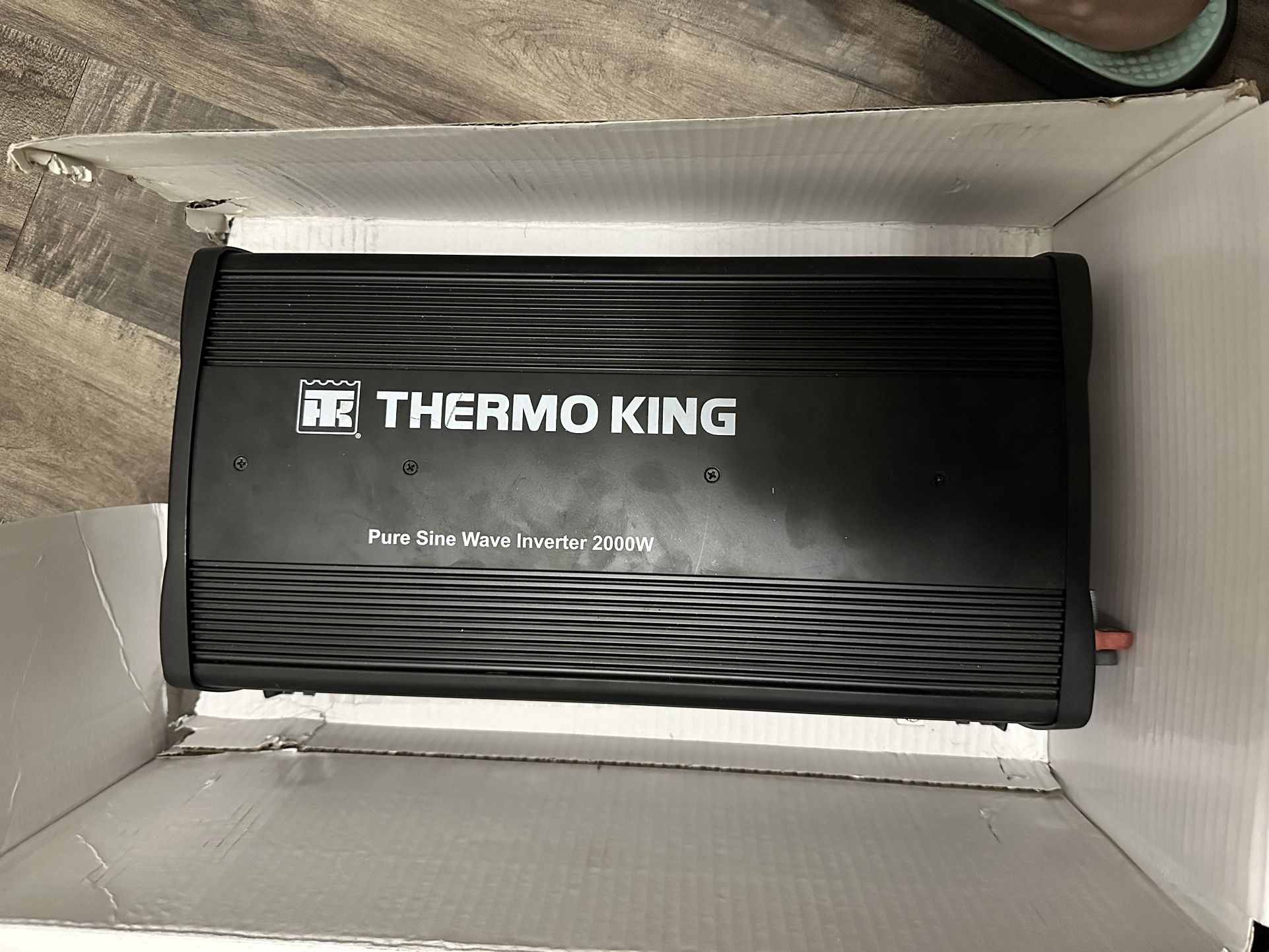 Thermo King 2000w Pure Sine Inverter