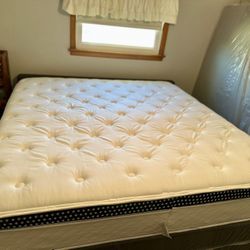 The WinkBed Hybrid, King Mattress