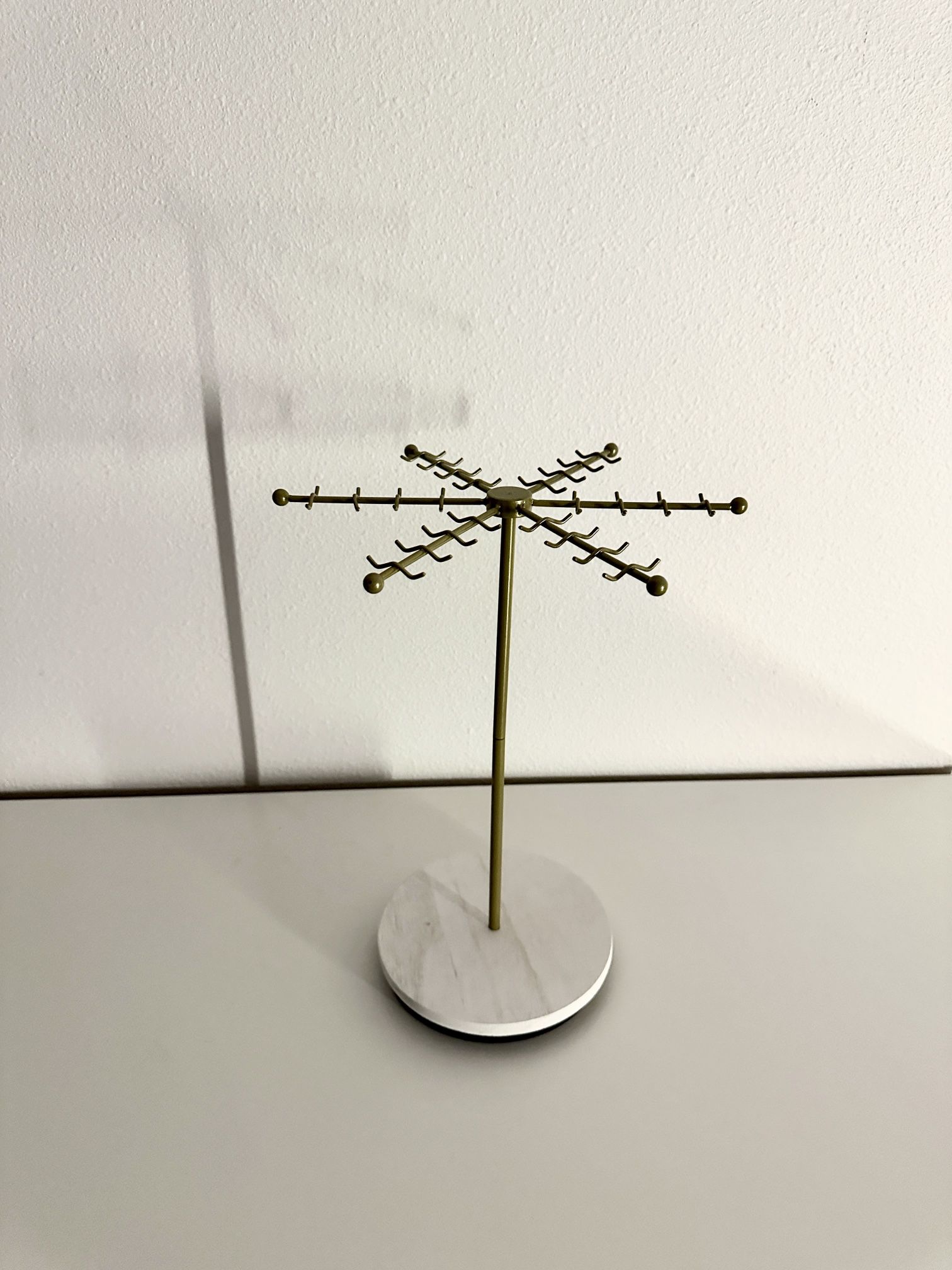 Necklace Holder Organizer, Solid Wood Base Necklace Display Stand with Jewelry Holder Hooks, Rotating Necklace Organizer Stand Display 