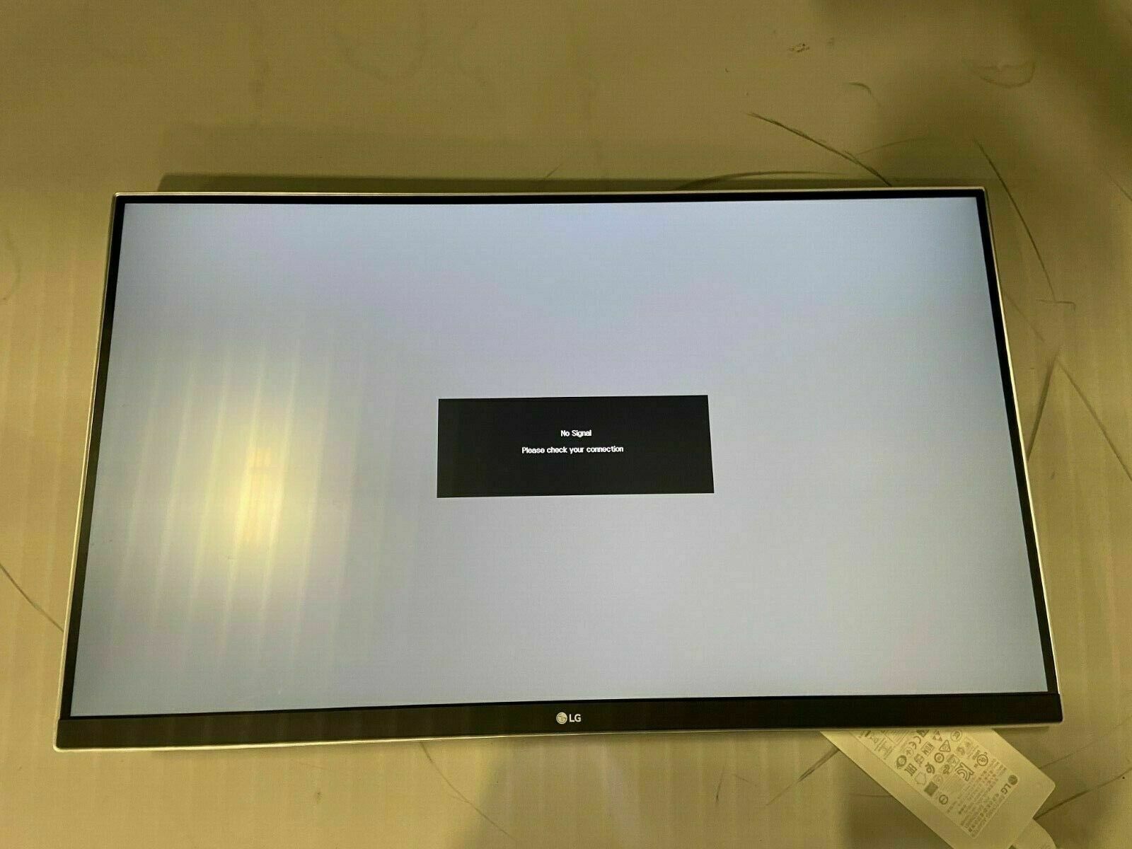 LG UD88-W For Gaming