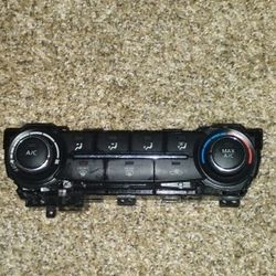 Climate Controller Nissan Altima