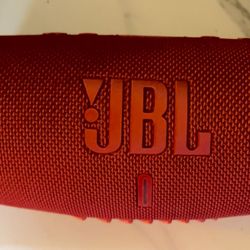 🎧 JBL Flip 6 – Red Portable Bluetooth Speaker