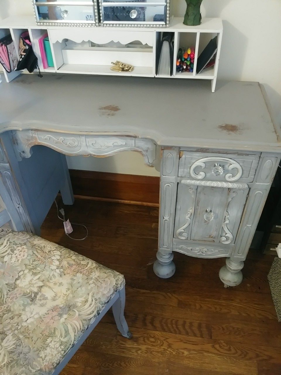 Antique shabby chic vanity or desk