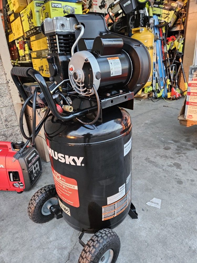 Husky30 Gal. 175 PSI Oil Lubed BeltDrive Portable Vertical Electric AirCompressor
