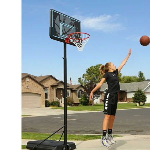 44inch Lifetime Basketball Hoop New In Box