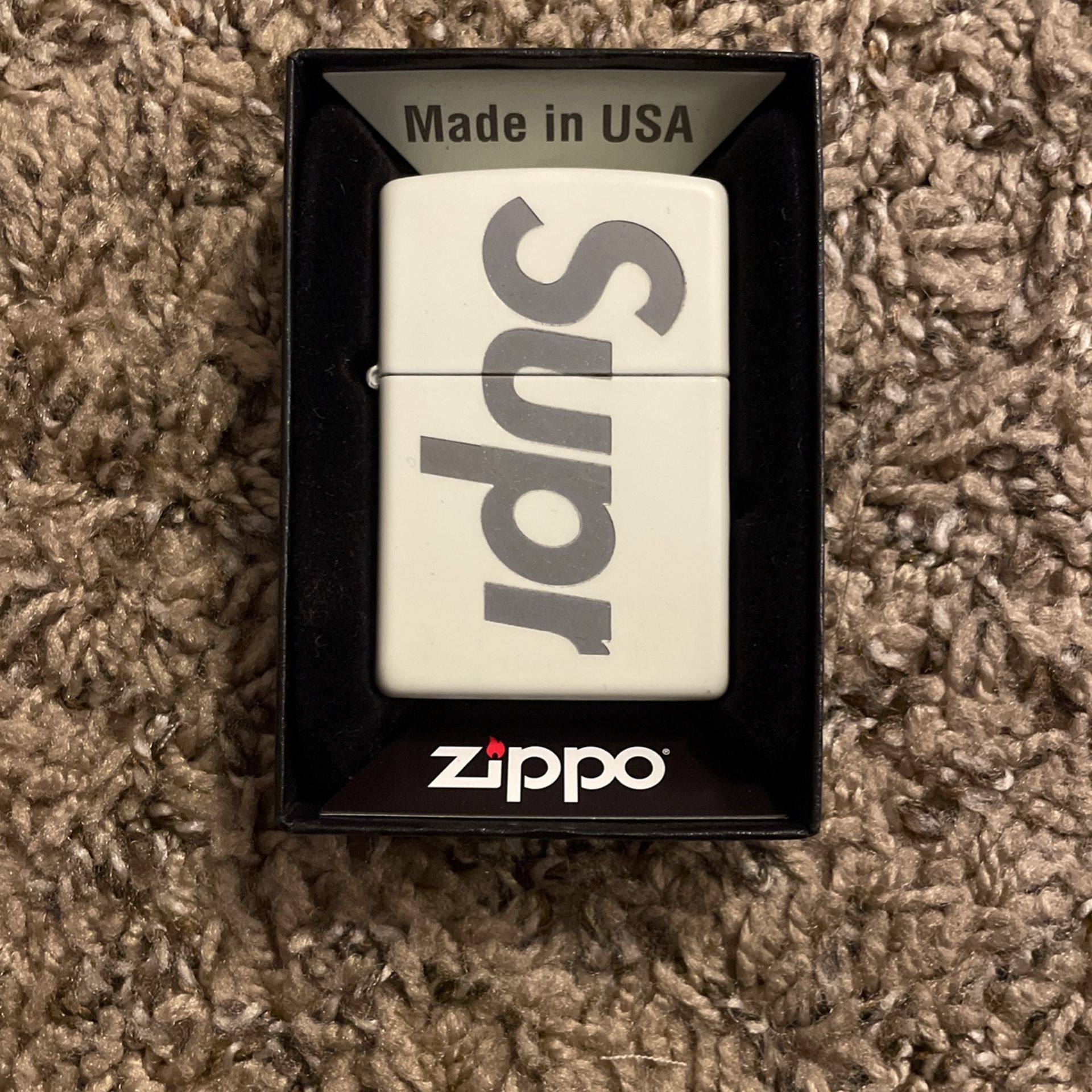 Supreme Zippo