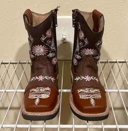 Toddler Cowgirl Boots, size 5