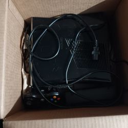 Xbox 360 With one Controller 