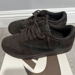 Travis Scott Velvet Brown 