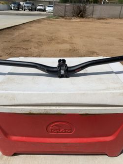 Race Face Mtb Bars and Stem