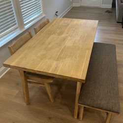 Kitchen Table and Chairs For Sale!