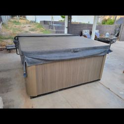 Jaquzzi Great Condition 