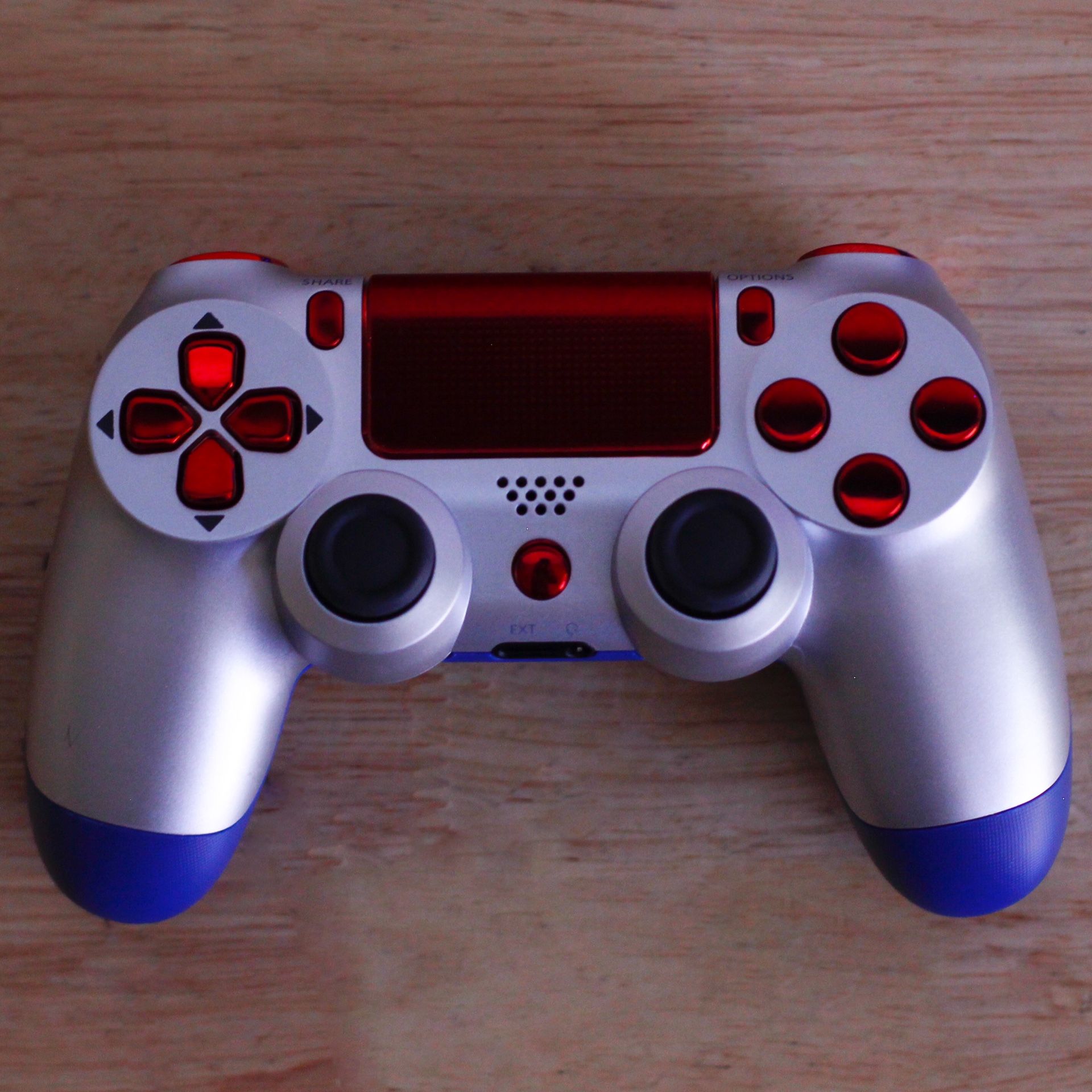 Captain America - DUAL SHOCK 4 - Wireless Bluetooth Custom PlayStation Controller - PS4 / PS3 / PC