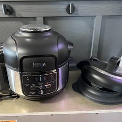 Ninja Foodie Air fryer/ pressure cooker