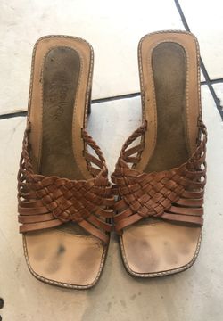 Sunflowers wooden heel sandal