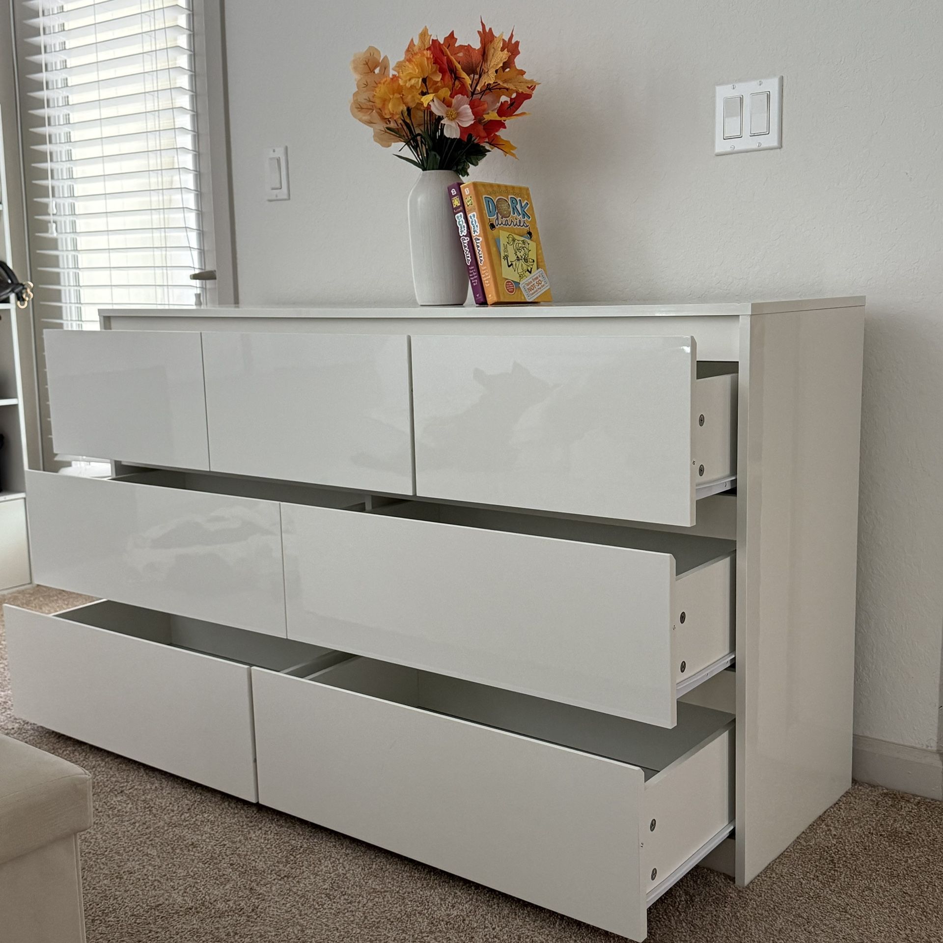 Brand New Glossy White Dresser β Modern & Classy Design