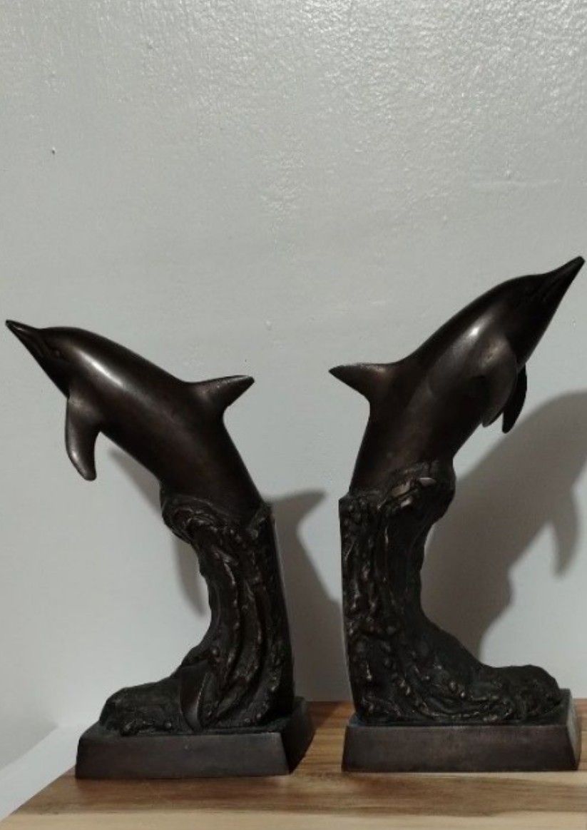 VINTAGE DOLPHIN SCULPTURE FIGURINE -BOOKENDS 