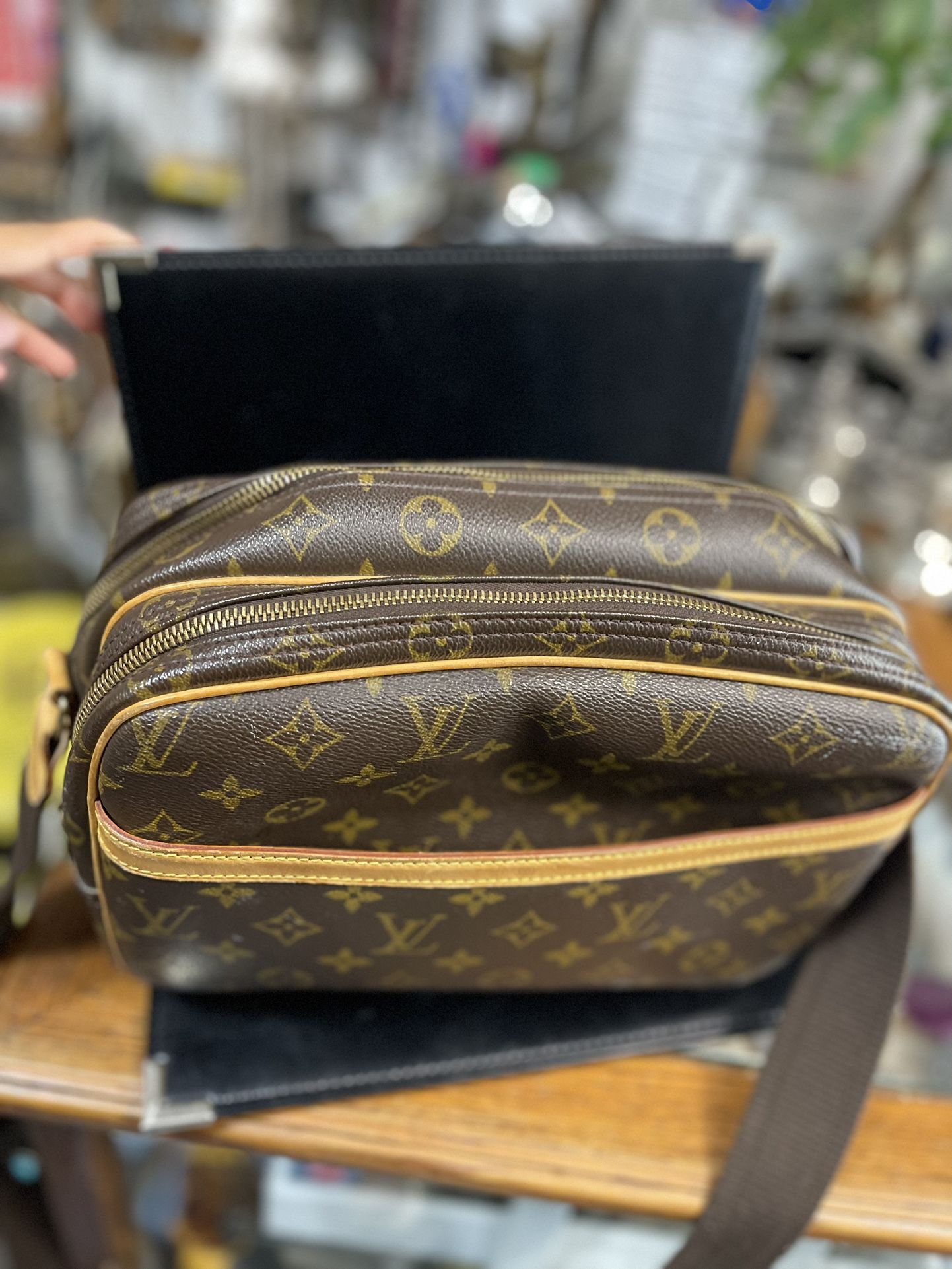Louis Vuitton Reporter Monogram PM Shoulder Cross Body Bag